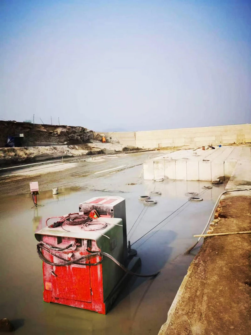 Diamond-wire-saw-machine-use.jpg Diamond-wire-saw-machine-use.jpg